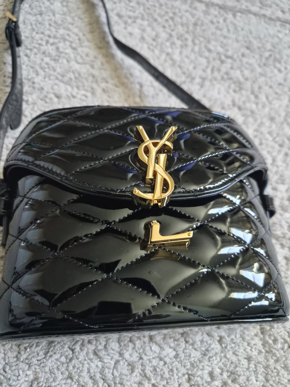 Pre-Owned Saint Laurent Black Patent Quilted Varnished Leather Box Bag - Picture 12 of 13